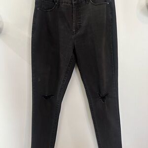 Stylish Black Distressed Jeans